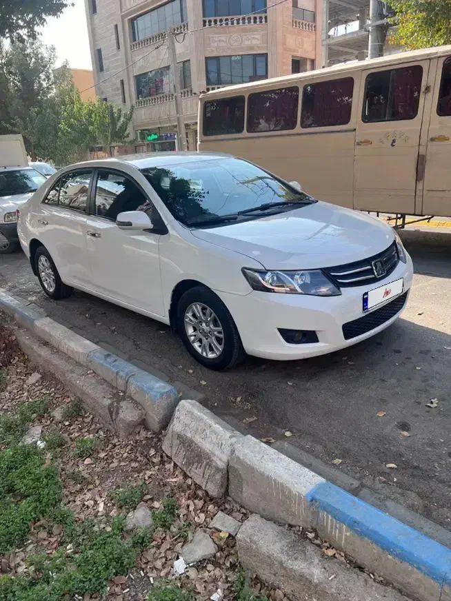 آریو ۱۶۰۰ مدل ۹۶ بدون رنگ|خودرو سواری و وانت|شاهین‌شهر, اقبال لاهوری|دیوار