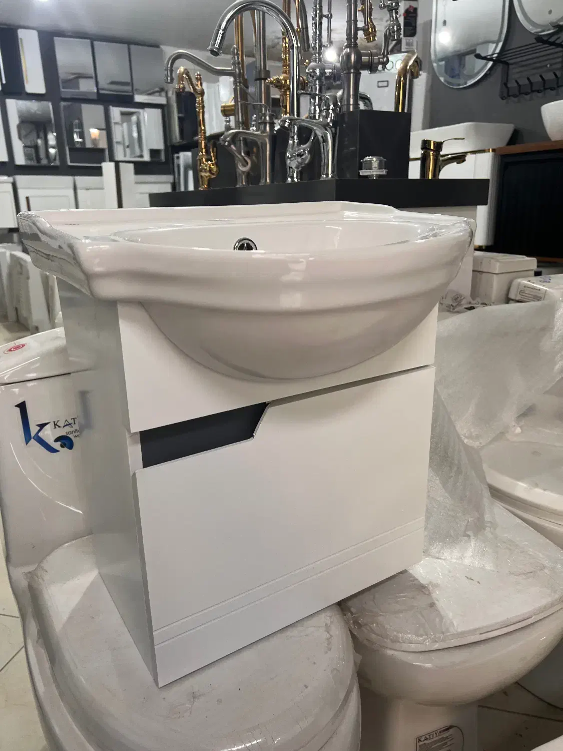 روشویی*کابینتی*مستقیم *تولیدی *پی وی سی|لوازم سرویس بهداشتی|مشهد, نوید|دیوار