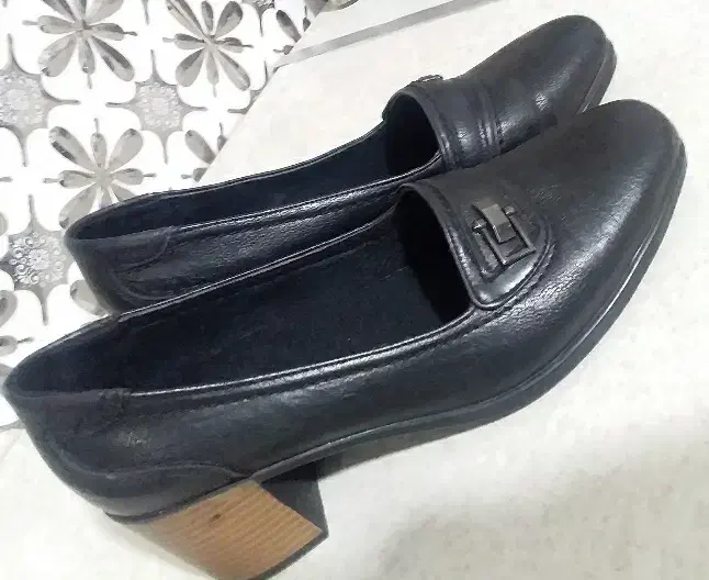 کفش پاشنه دار چرم|کیف، کفش، کمربند|ری, فیروزآبادی|دیوار