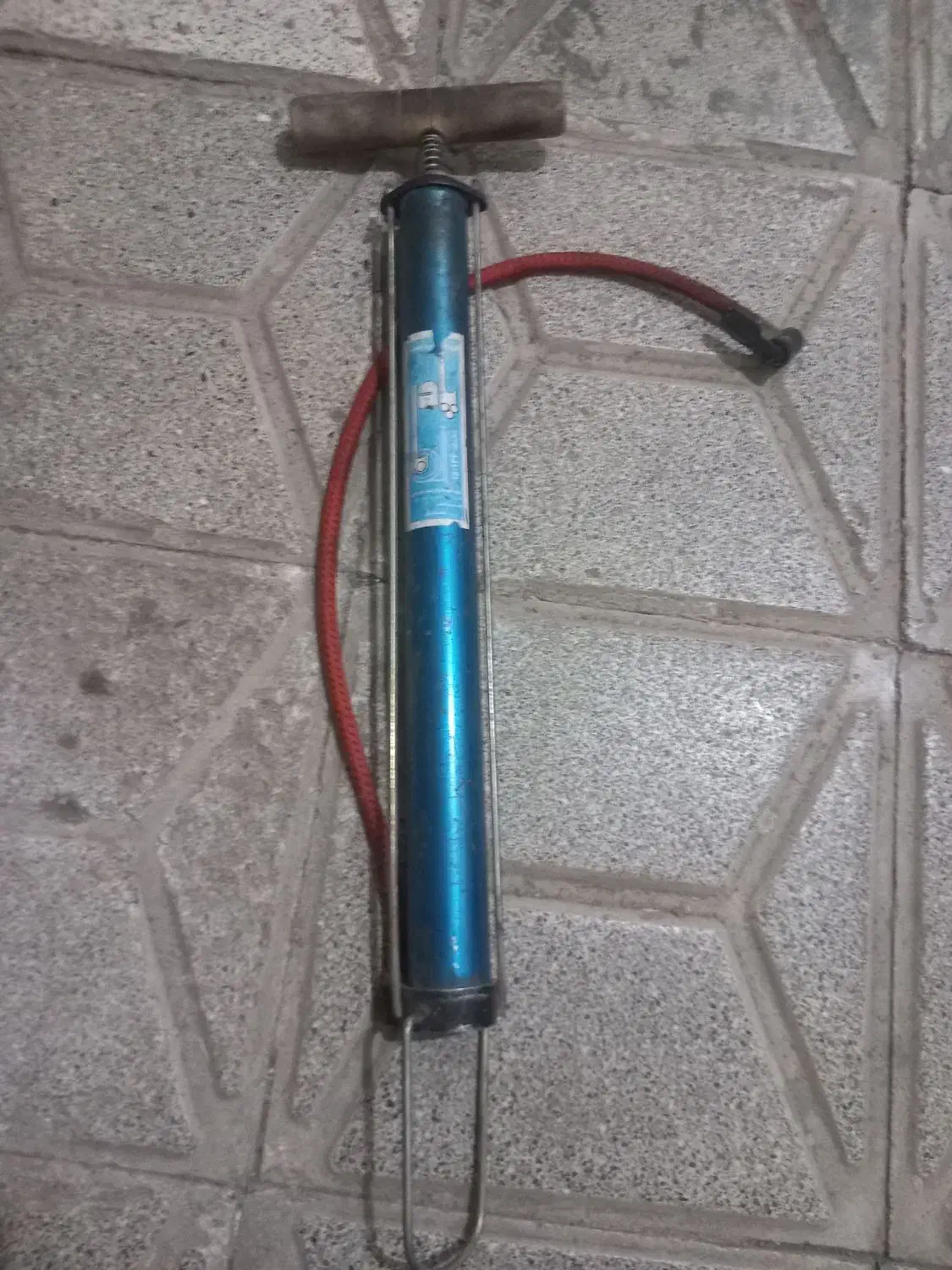 تلمبه بادی|دوچرخه، اسکیت، اسکوتر|نیشابور, گنبد سبز|دیوار