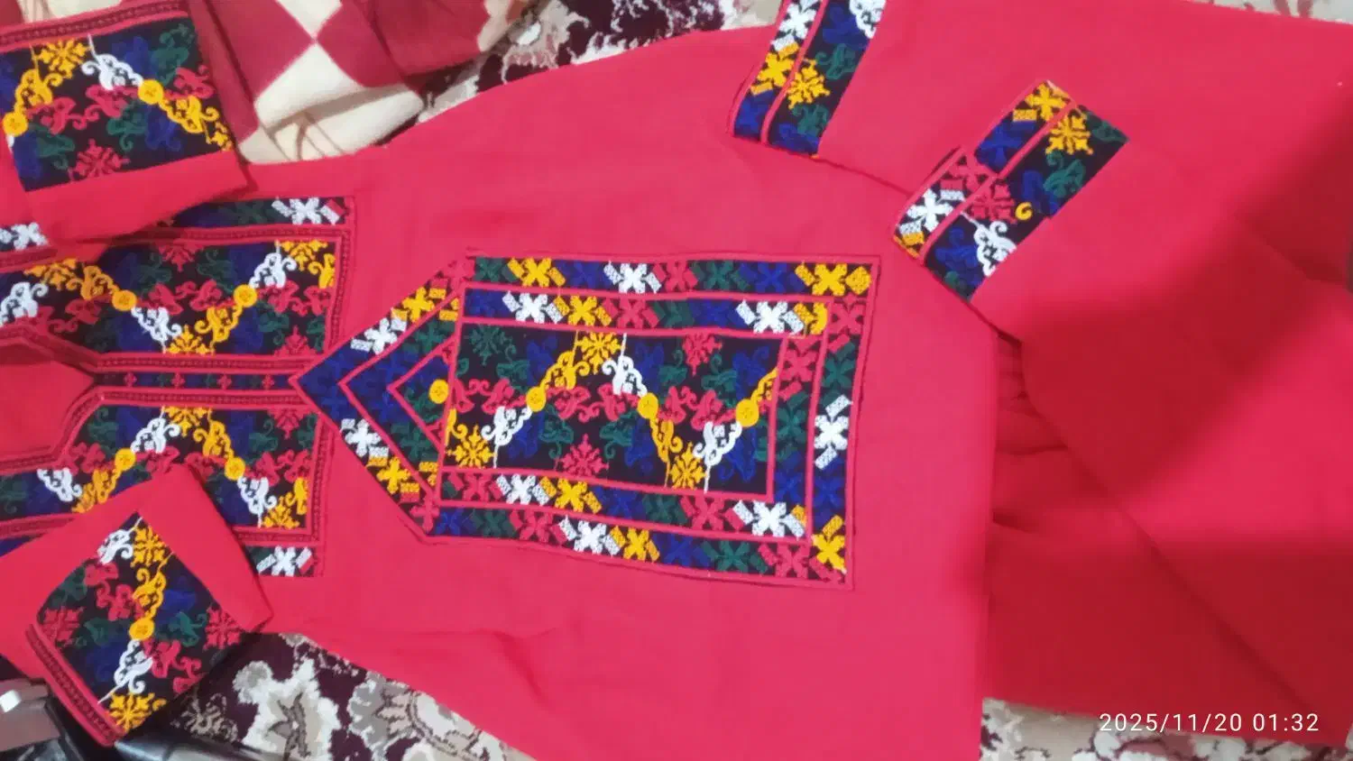 لباس بلوچی|لباس|زابل, |دیوار