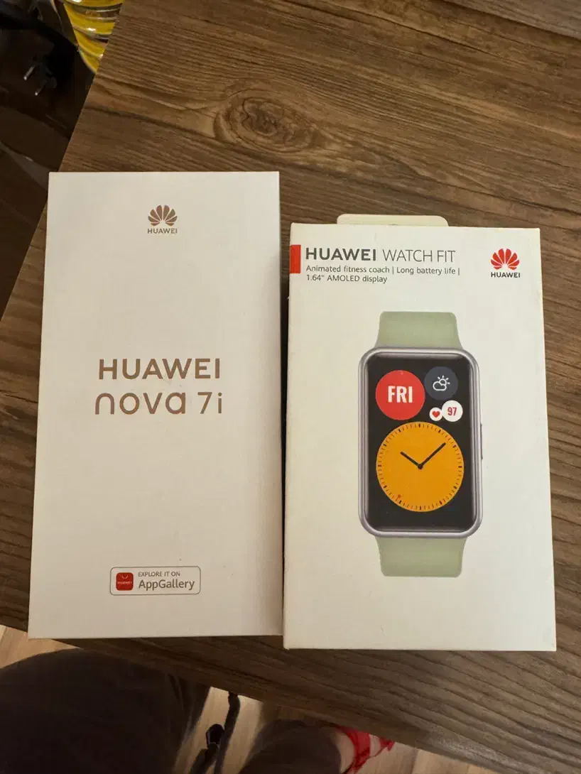 گوشی هواوی و ساعت هوشمند|موبایل|تهران, قلهک|دیوار