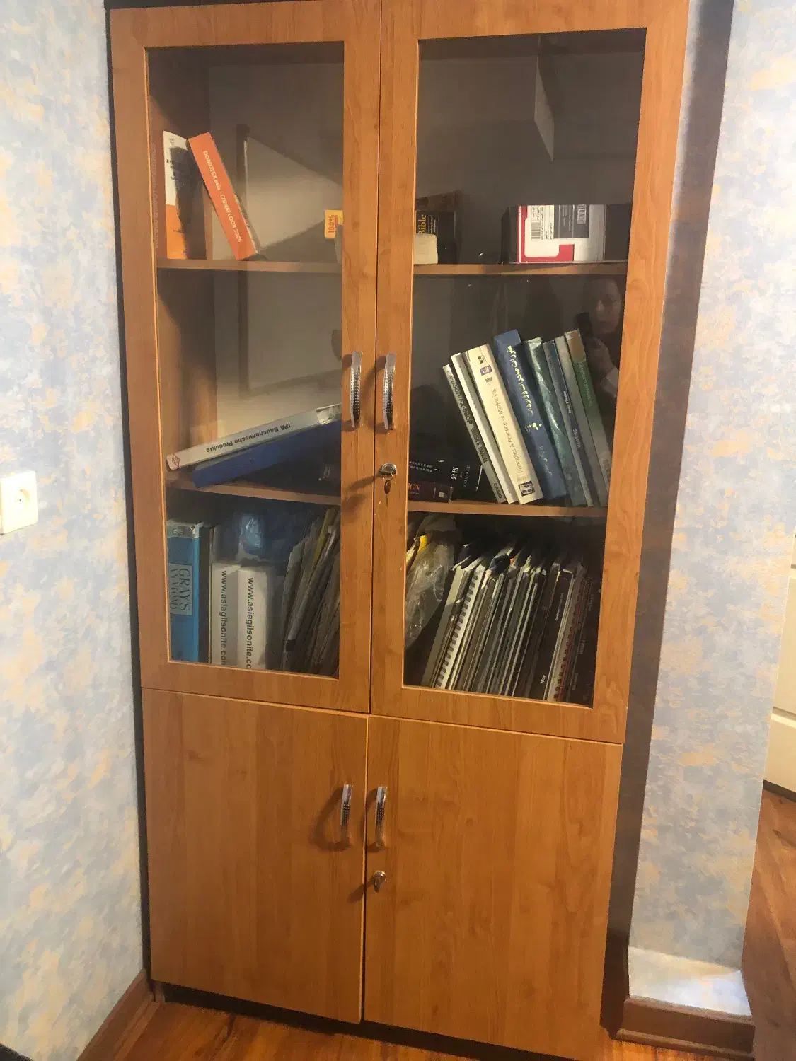 کتابخانه چوبی در حد نو|کتابخانه، شلف، قفسه‌های دیواری|تهران, سید خندان (جلفا)|دیوار