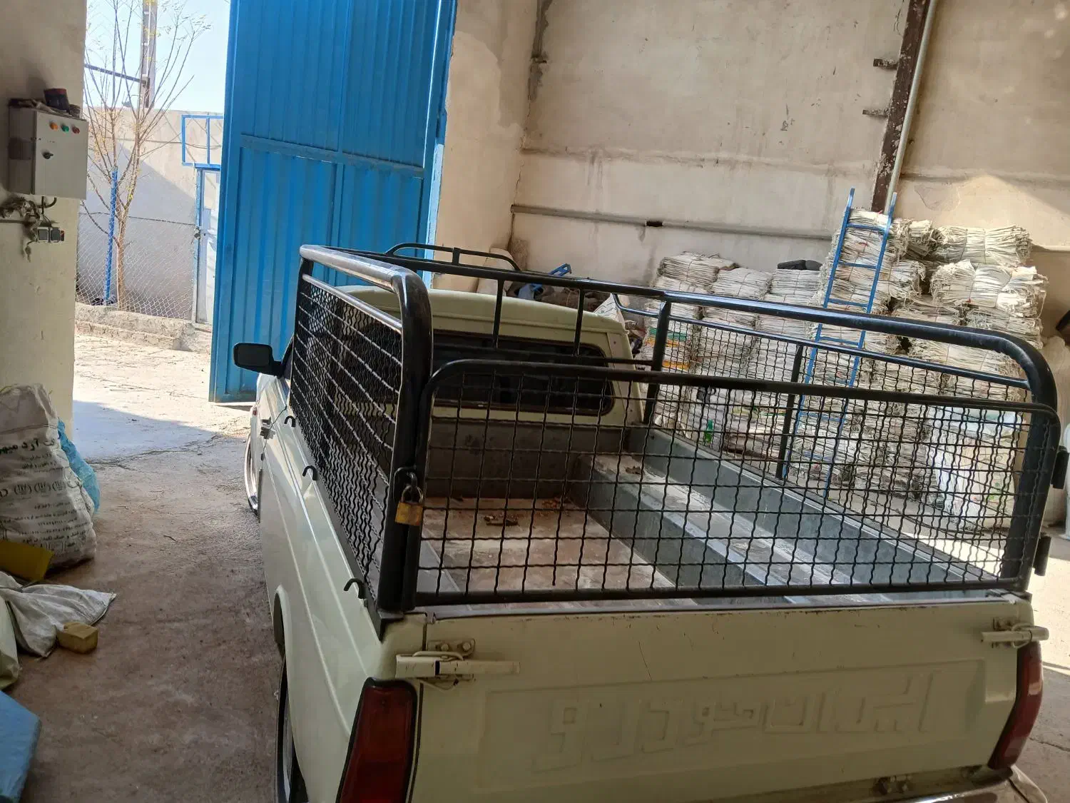 باربند وانت پیکان|قطعات یدکی و لوازم جانبی|پاکدشت, پاکدشت (مامازند)|دیوار