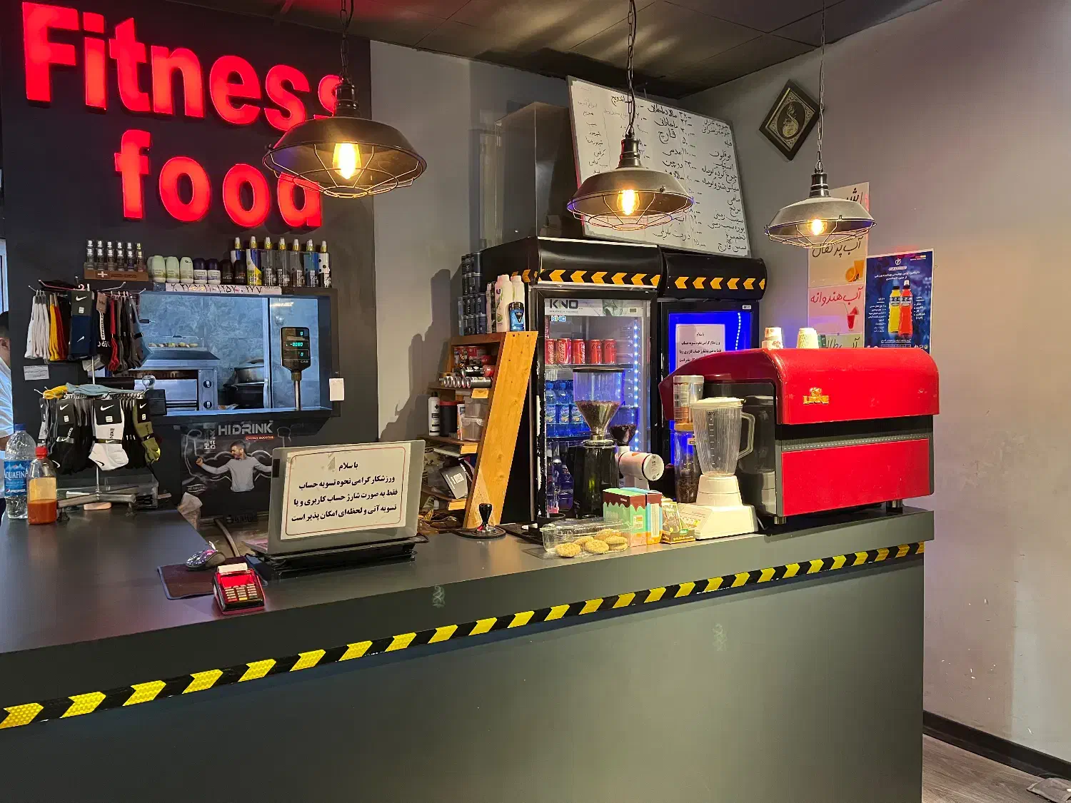 پرسنل بوفه باشگاه|استخدام خدمات فروشگاه و رستوران|قم, قلعه یزدیها|دیوار