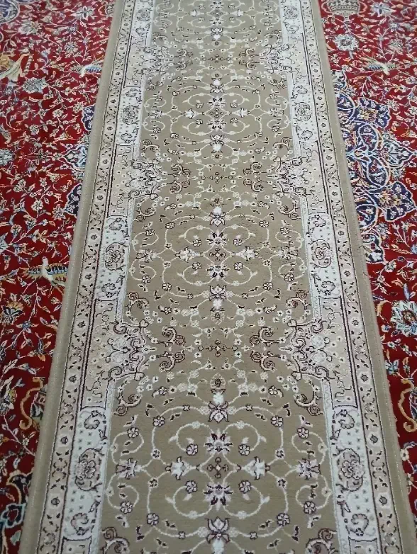 فرش ۶متری وکنارفرش درحدنو|فرش|مرودشت, گندم|دیوار