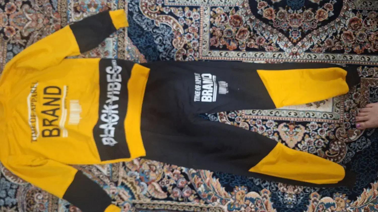 لباس بچگانه مناسب برای سن ۸ تا ۱۲ سال|کفش و لباس بچه|شاهین‌شهر, فردوسی|دیوار