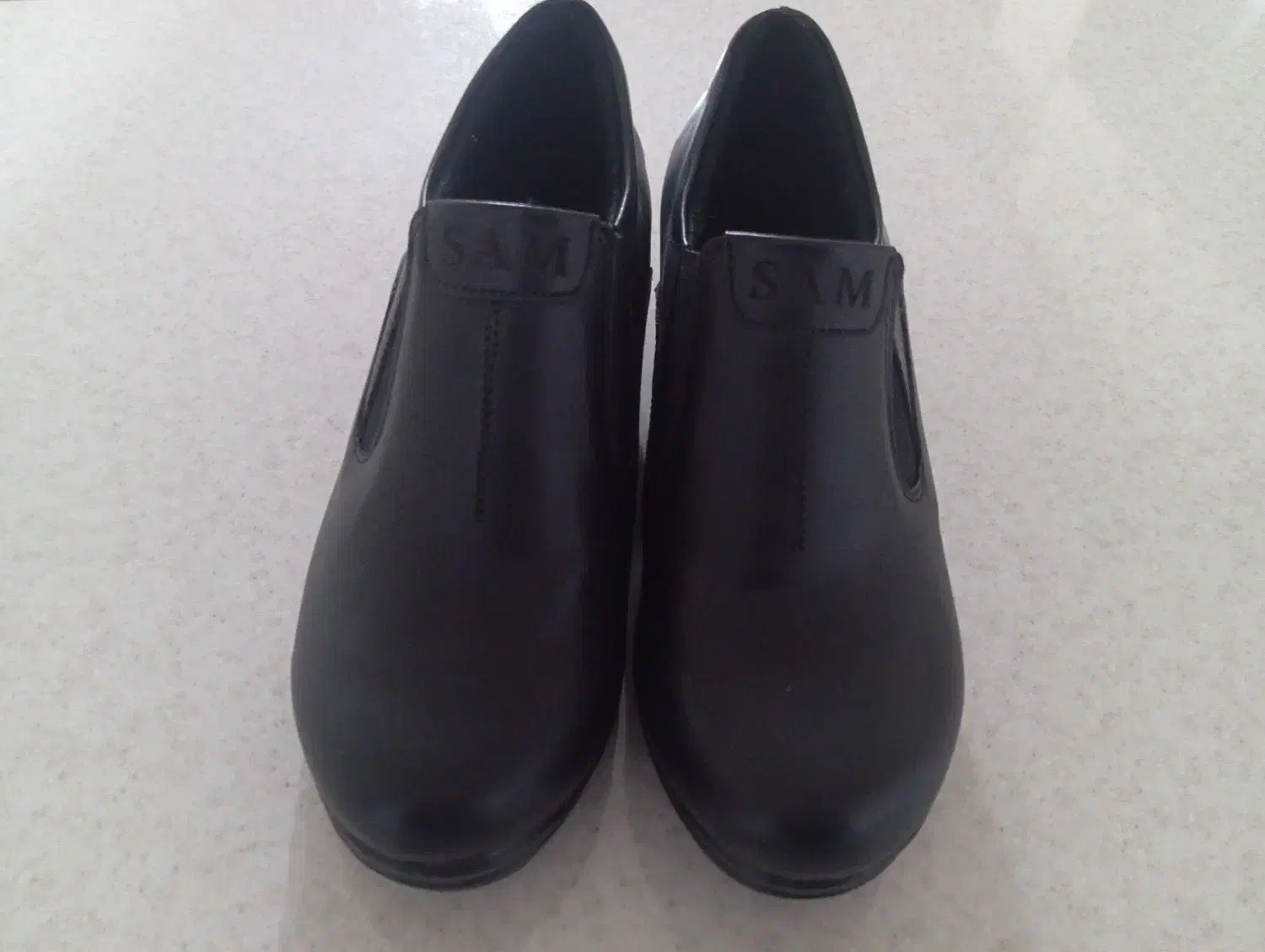 کفش نو|کیف، کفش، کمربند|بیرجند, |دیوار