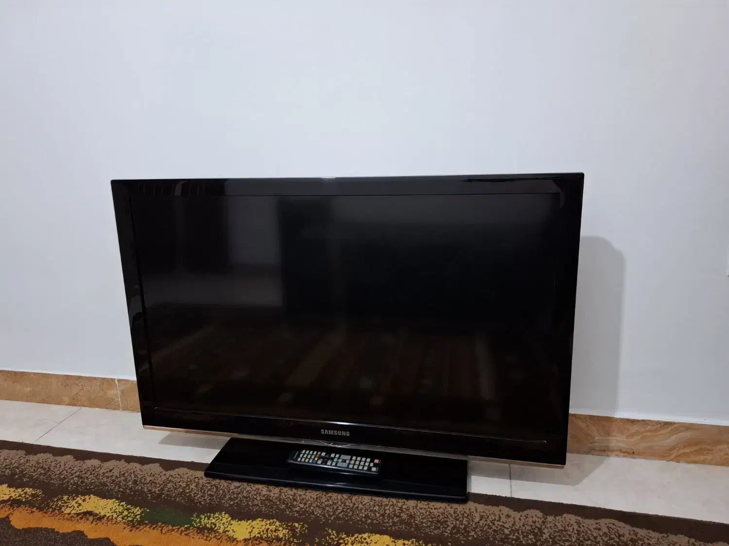 تلویزیون 42اینچ سامسونگ اصل کره|تلویزیون و پروژکتور|رشت, گلزاران|دیوار