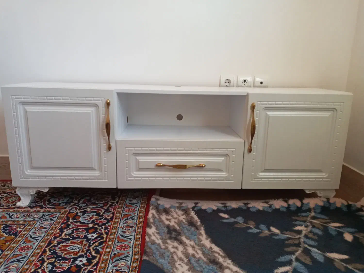 میزتلویزیون ممبران ۱/۵در/۵درحدنو|میز تلویزیون|میانه, |دیوار