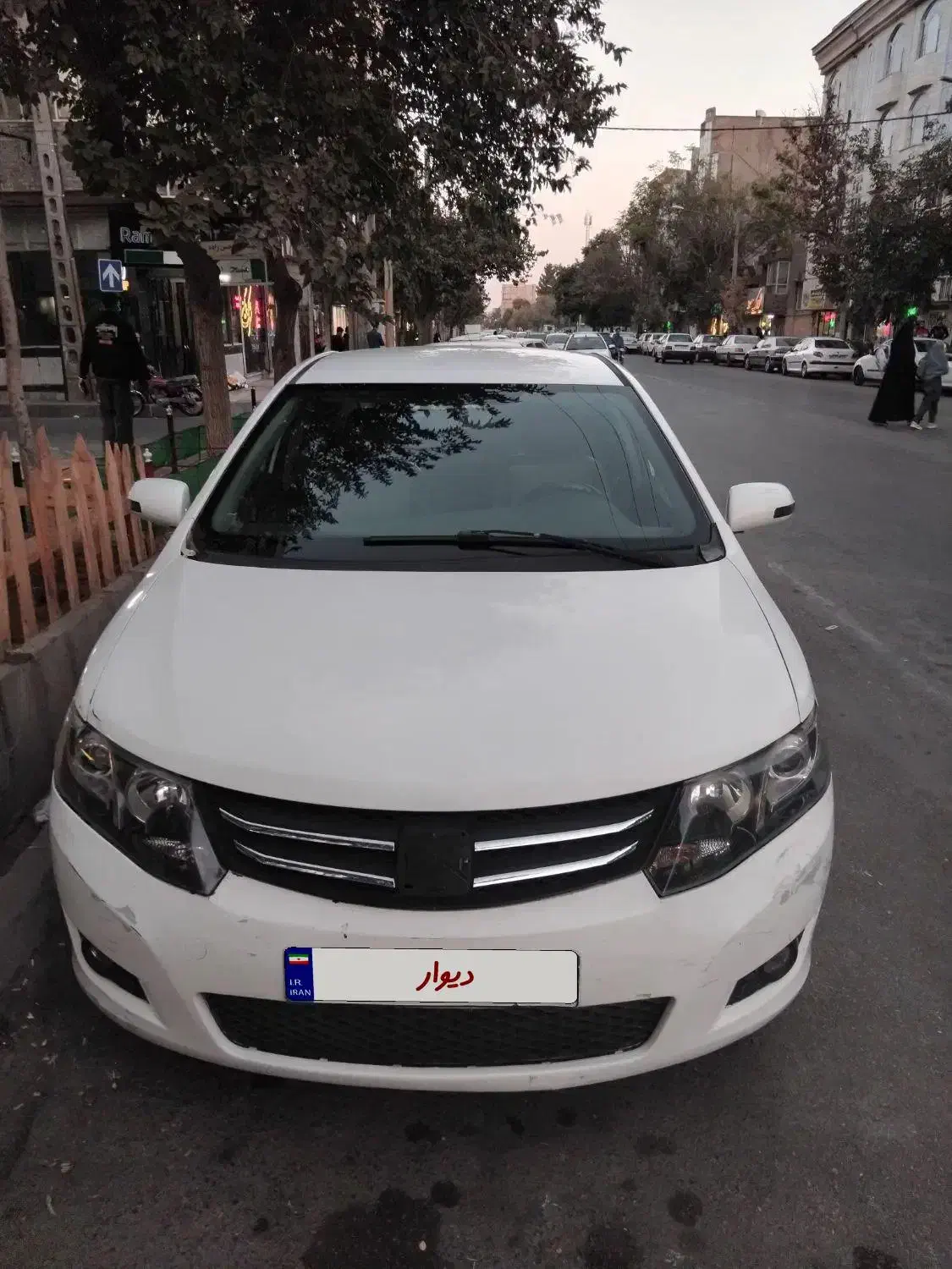 اریو Z300 اتومات ۱۳۹۶|خودرو سواری و وانت|مشهد, ایثارگران|دیوار