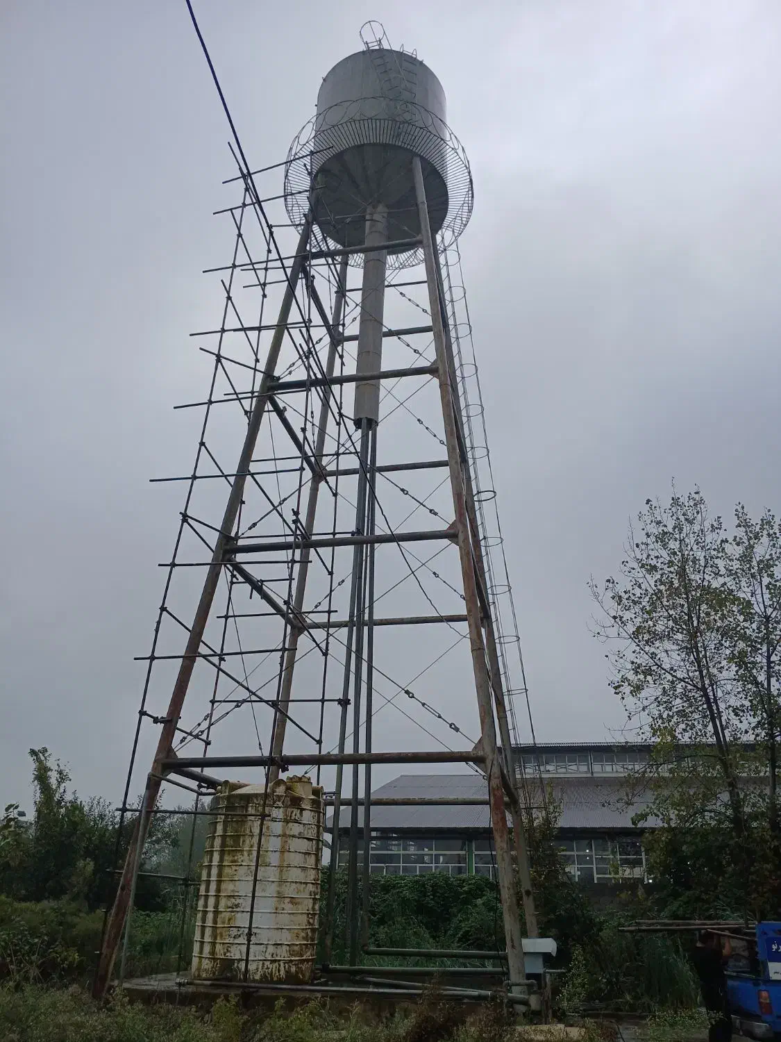 داربست فلزی عصر نو|خدمات پیشه و مهارت|رشت, فخب|دیوار