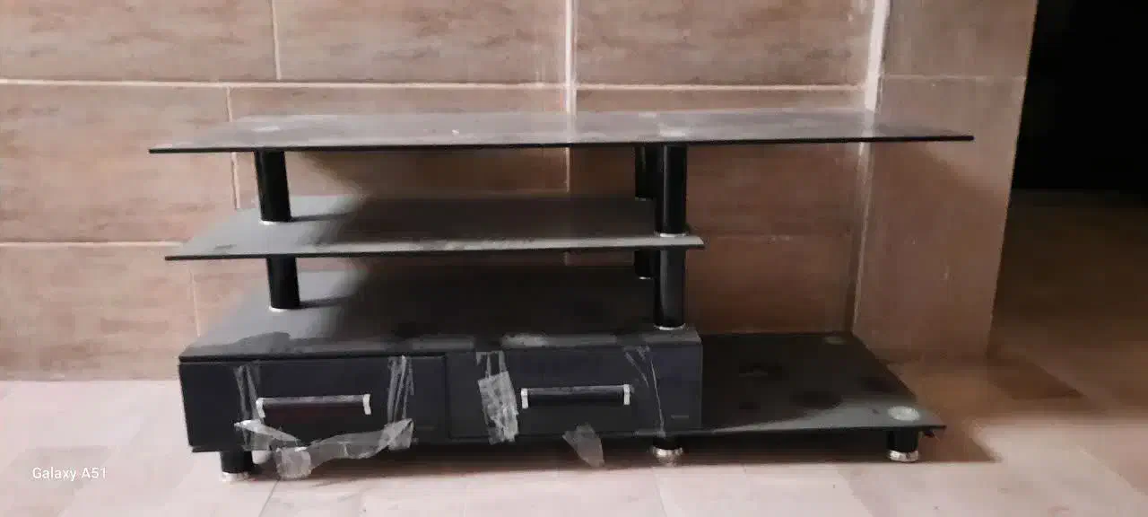 میز تلویزیون شیشه ای|میز تلویزیون|بروجرد, |دیوار