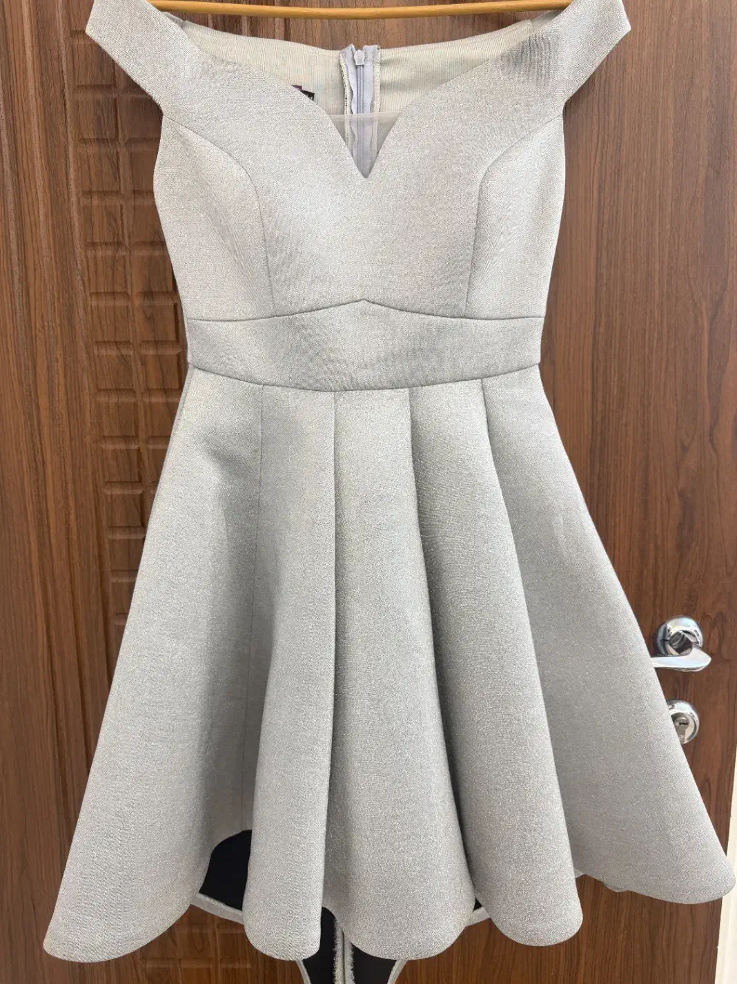 لباس مجلسی|لباس|سمنان, |دیوار