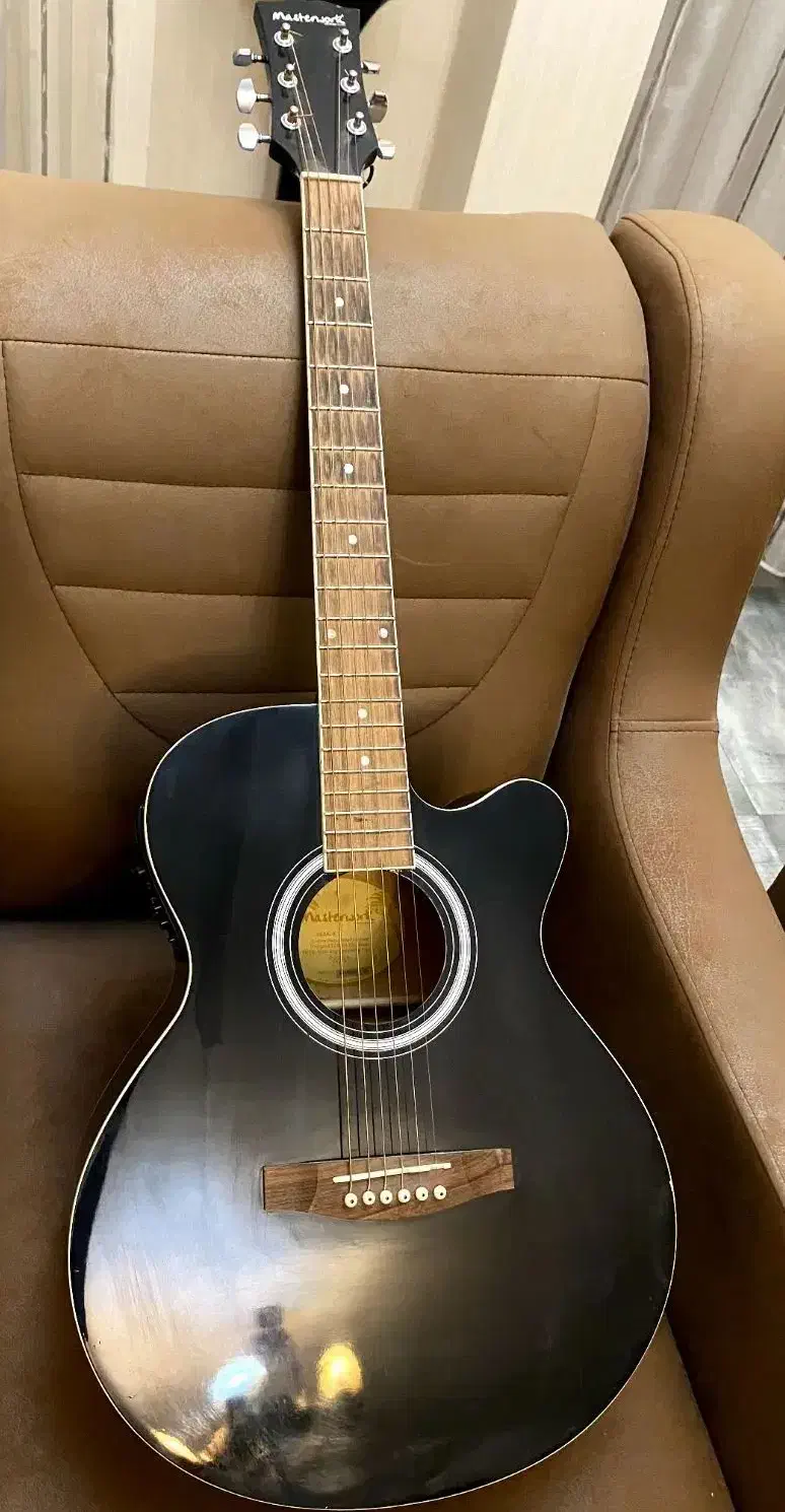 گیتار|گیتار، بیس، امپلیفایر|شیراز, سینما سعدی|دیوار