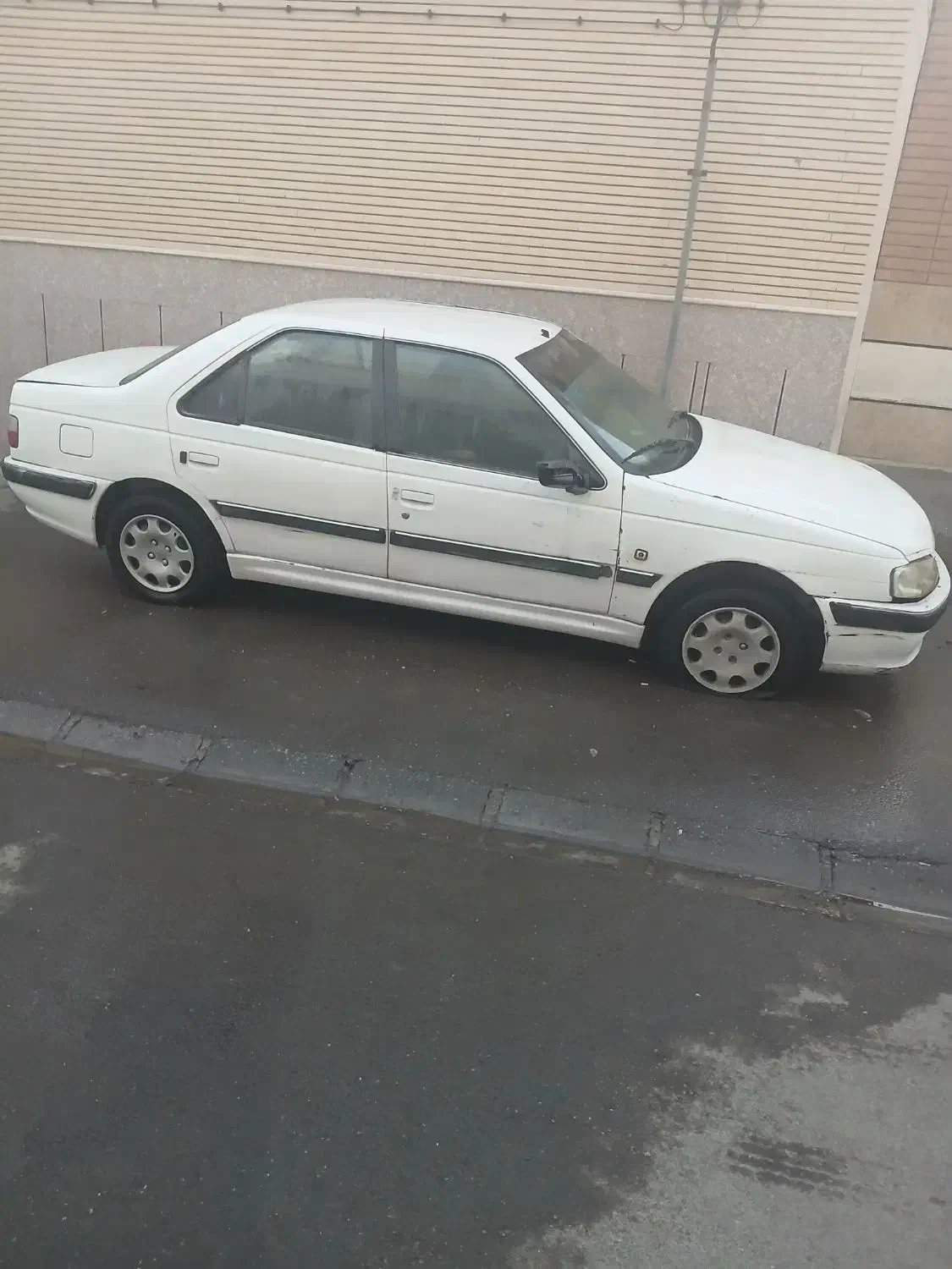 پژو پارس ۹۲ یکم خرج داره کم میکنم ازش|خودرو سواری و وانت|لنجان, |دیوار