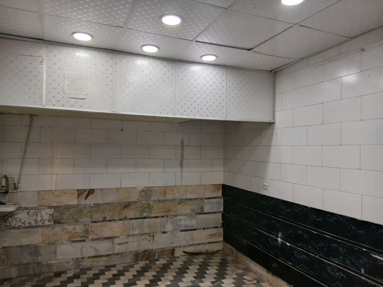 مغازه خیابان هفت تیر|اجارهٔ مغازه و غرفه|قم, هفت تیر|دیوار