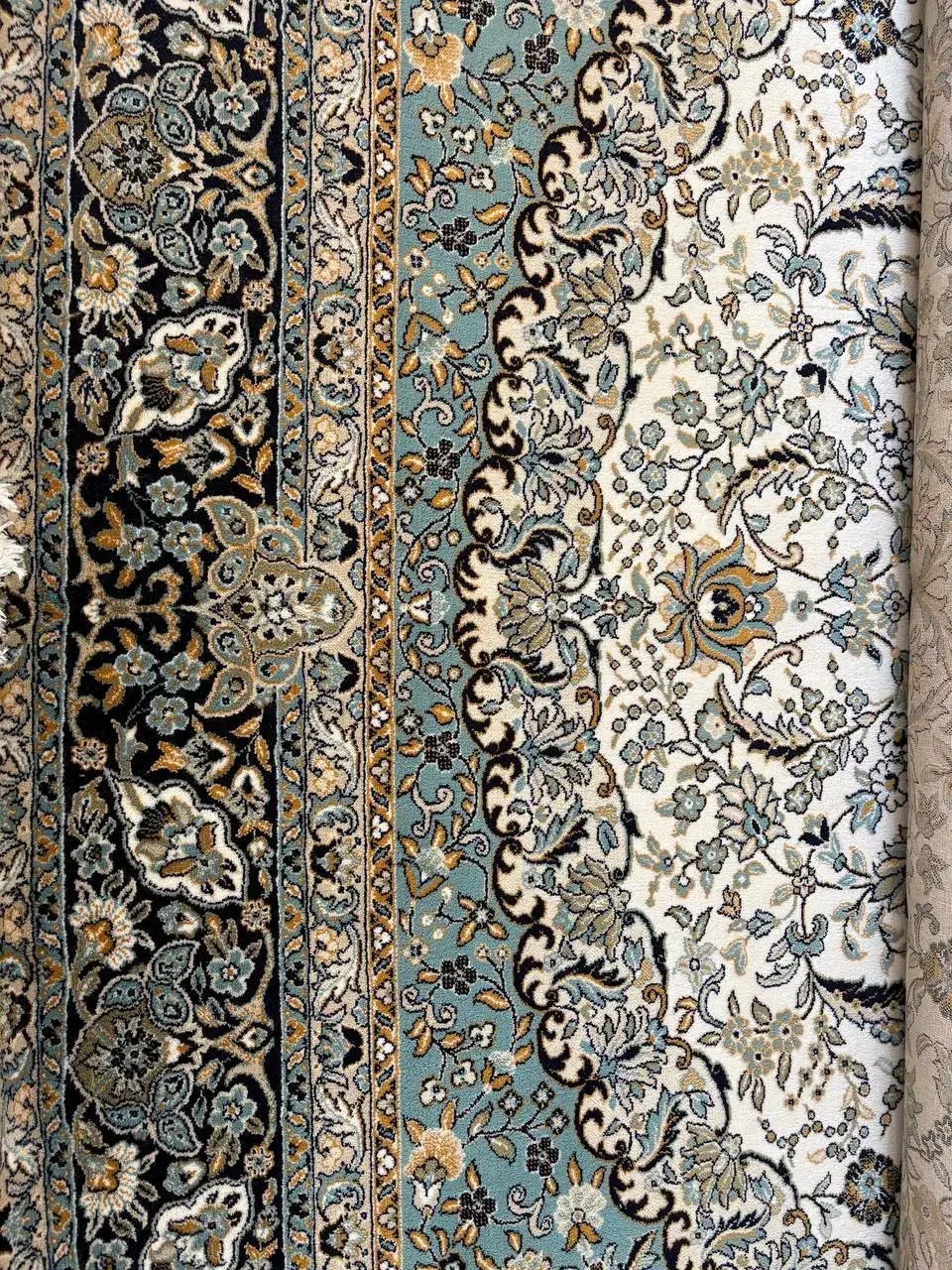 فرش|فرش|شاهین‌شهر, عطار|دیوار