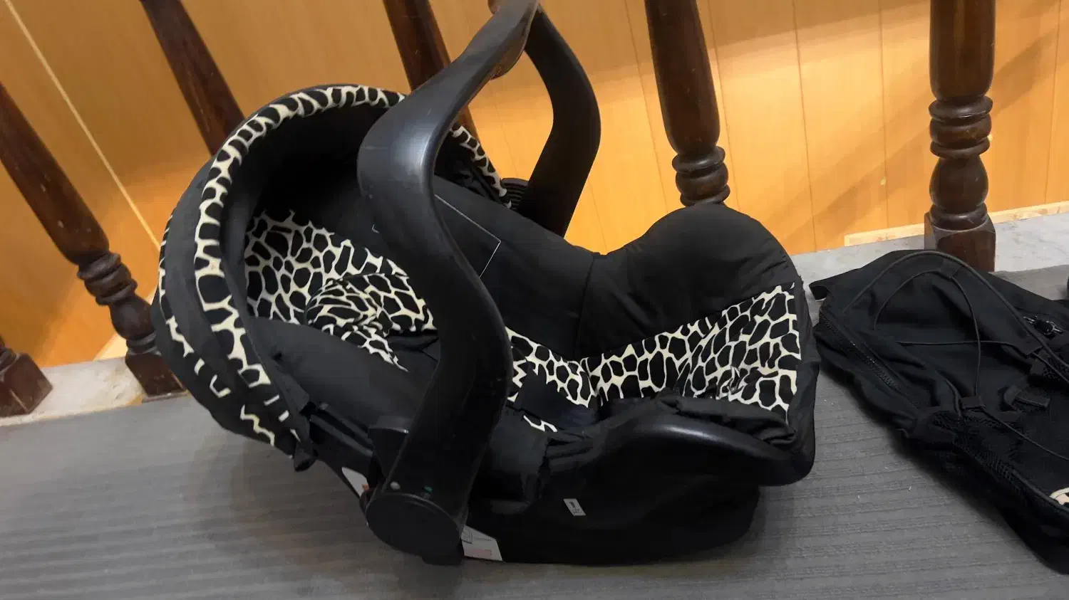 صندلی کودک ماشین برند mothercear|تخت و صندلی بچه|رشت, گلسار|دیوار