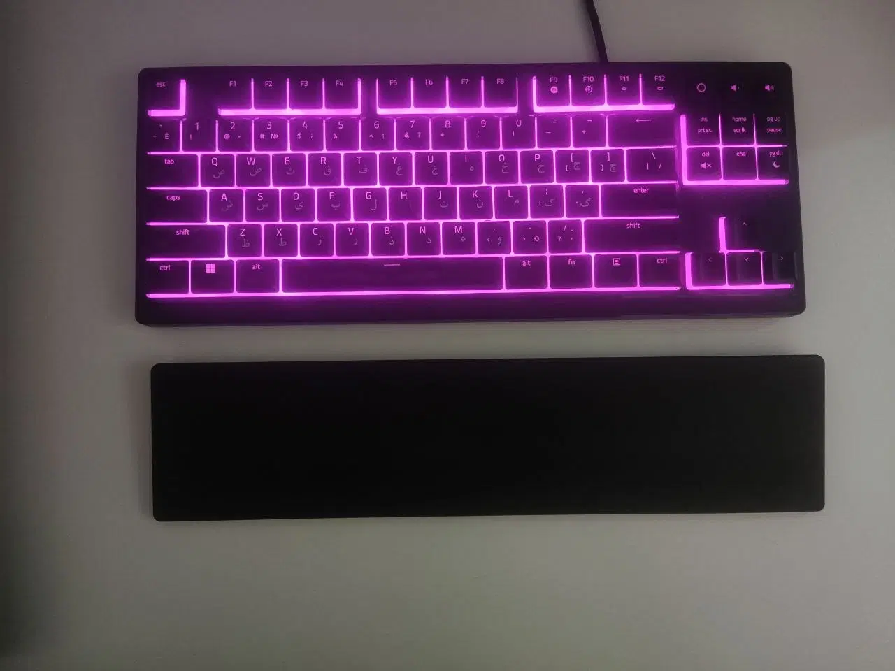 موس پد RGB رایگان+کیبرد Razer ornata v3 tenkeyless|قطعات و لوازم جانبی رایانه|تهران, کاج|دیوار