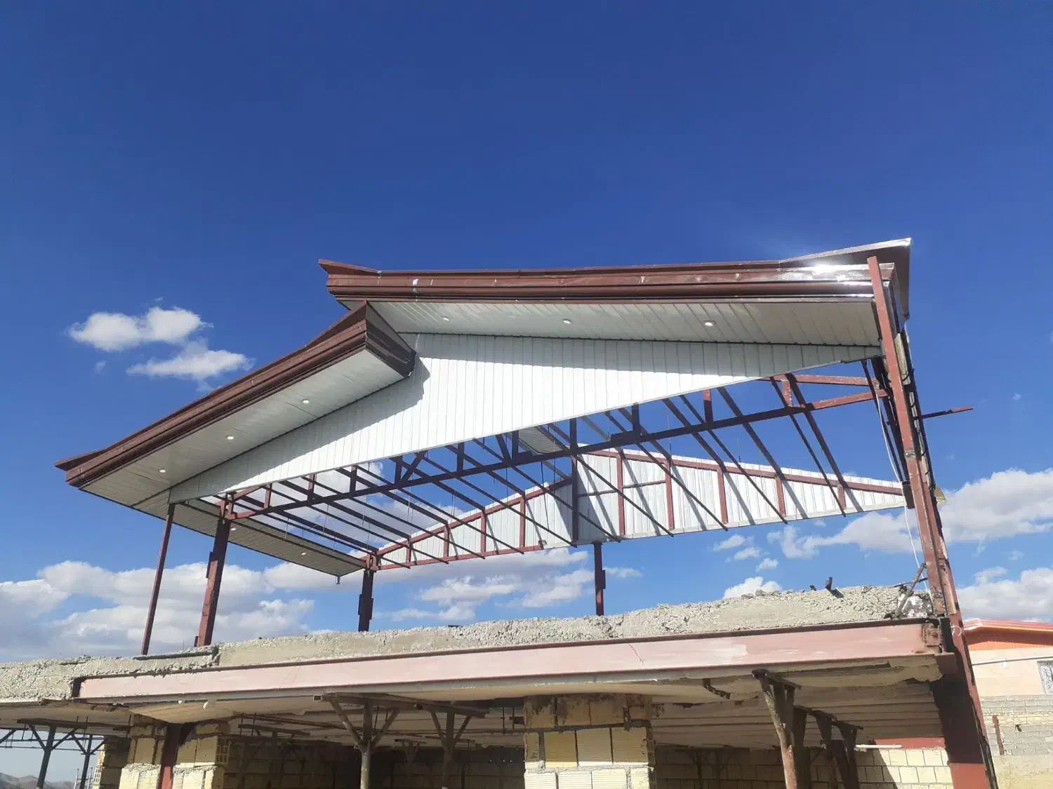 نصب شیروانی وسبک سازی|خدمات پیشه و مهارت|سربند, |دیوار