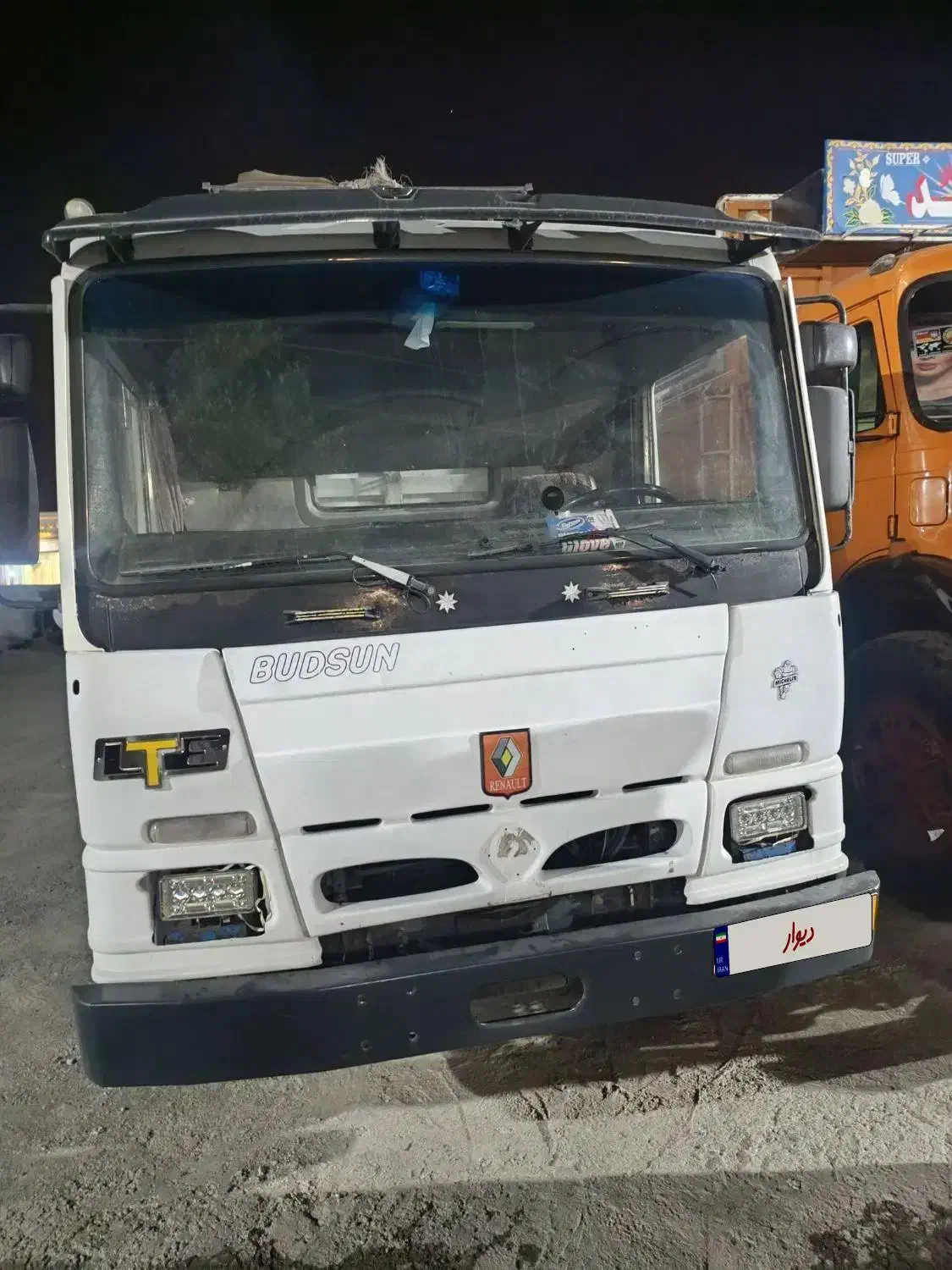 بادسان ۸تن  بی رنگ|خودرو سنگین|سنندج, |دیوار