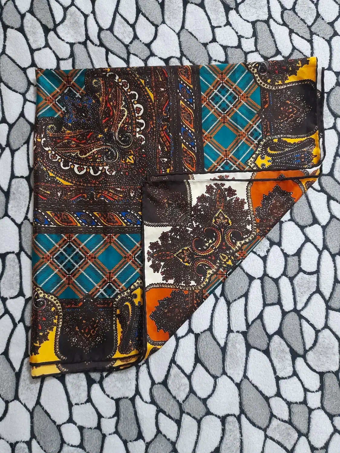 روسری نو|لباس|شیراز, سینما سعدی|دیوار