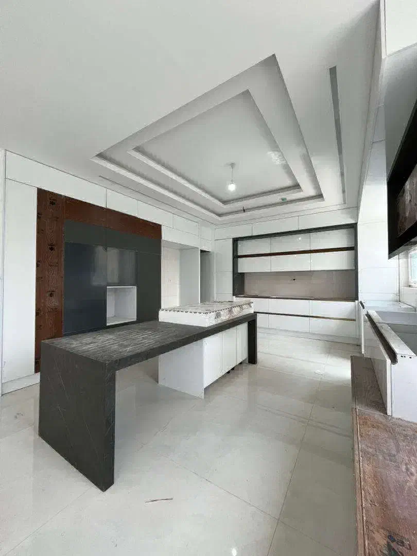 واحد ۴ خواب ۲ پارکینگه کلید نخورده تاپ لوکیشن شهر|فروش آپارتمان|لاهیجان, شیشه گران|دیوار