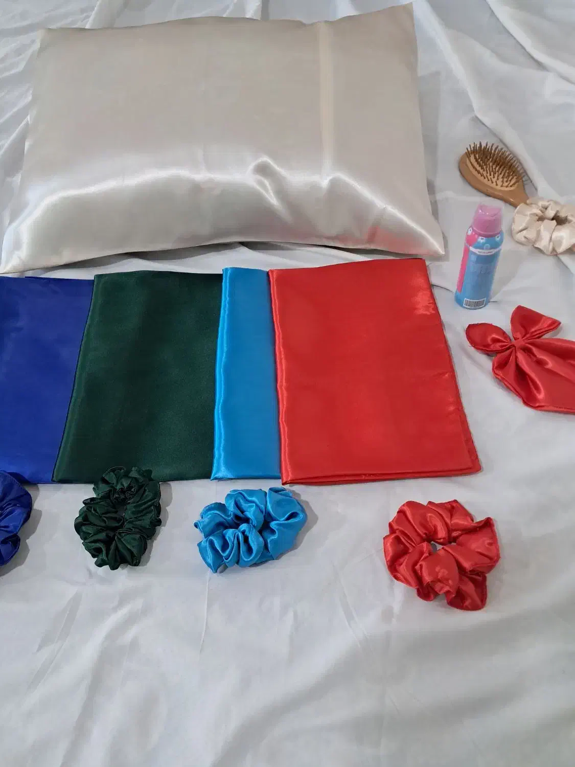 روبالشتی ساتن|رختخواب، بالش، پتو|تاکستان, |دیوار