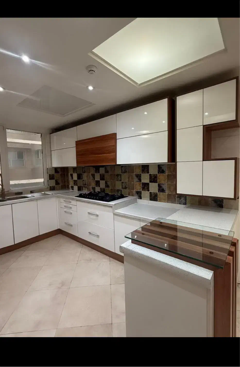 ۸۰متر افتابگیر ۱۰ساله فول امکانات فلکه اول صادقیه|فروش آپارتمان|تهران, صادقیه|دیوار