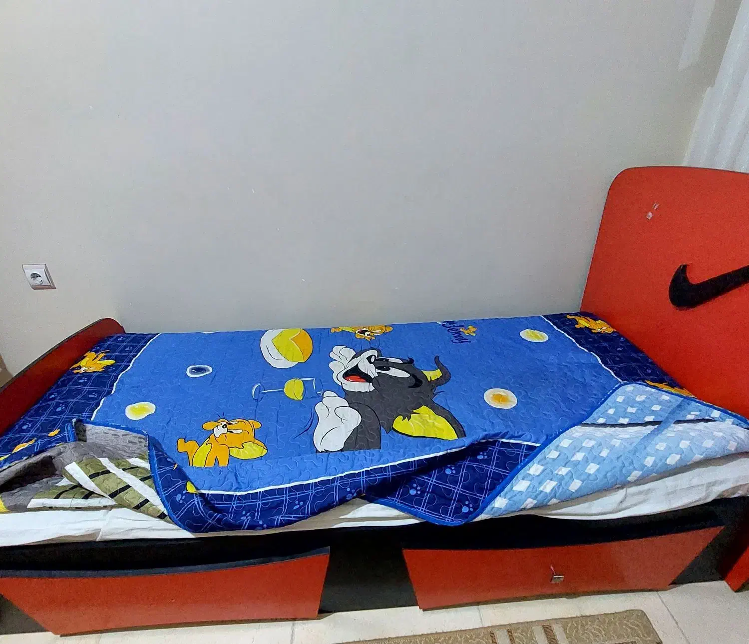 تخت و کمد نوجوان|تخت و سرویس خواب|سمنان, |دیوار