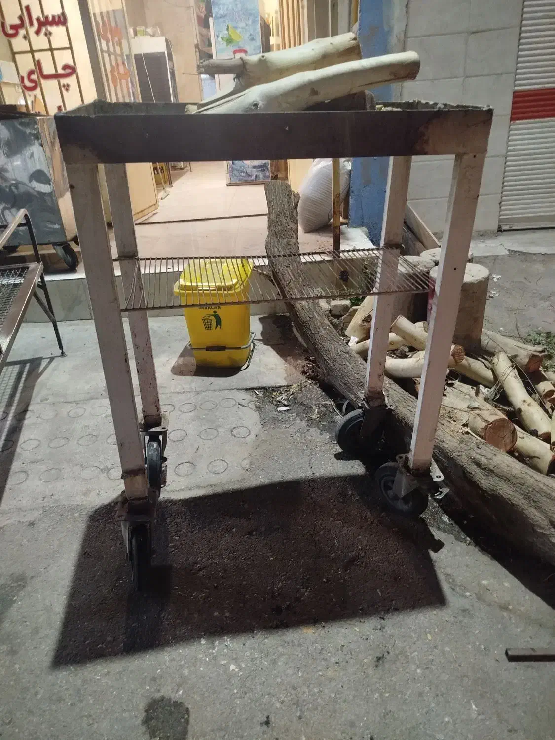 منقل بزرگ چرخدارایستاده|کافیشاپ و رستوران|مسجد سلیمان, |دیوار