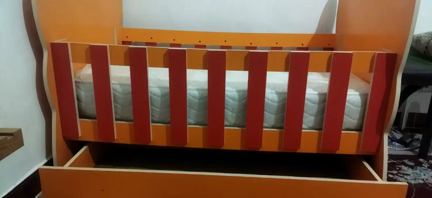 تخت بچه گانه|اسباب و اثاث بچه|خرمآباد, |دیوار