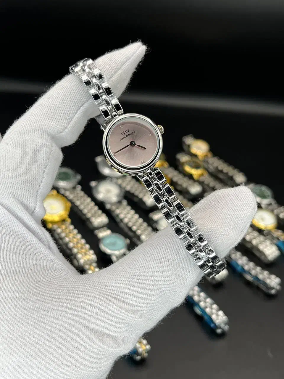 مچی زنانه/دنیل ولینگتون/DW|ساعت|تهران, بازار|دیوار