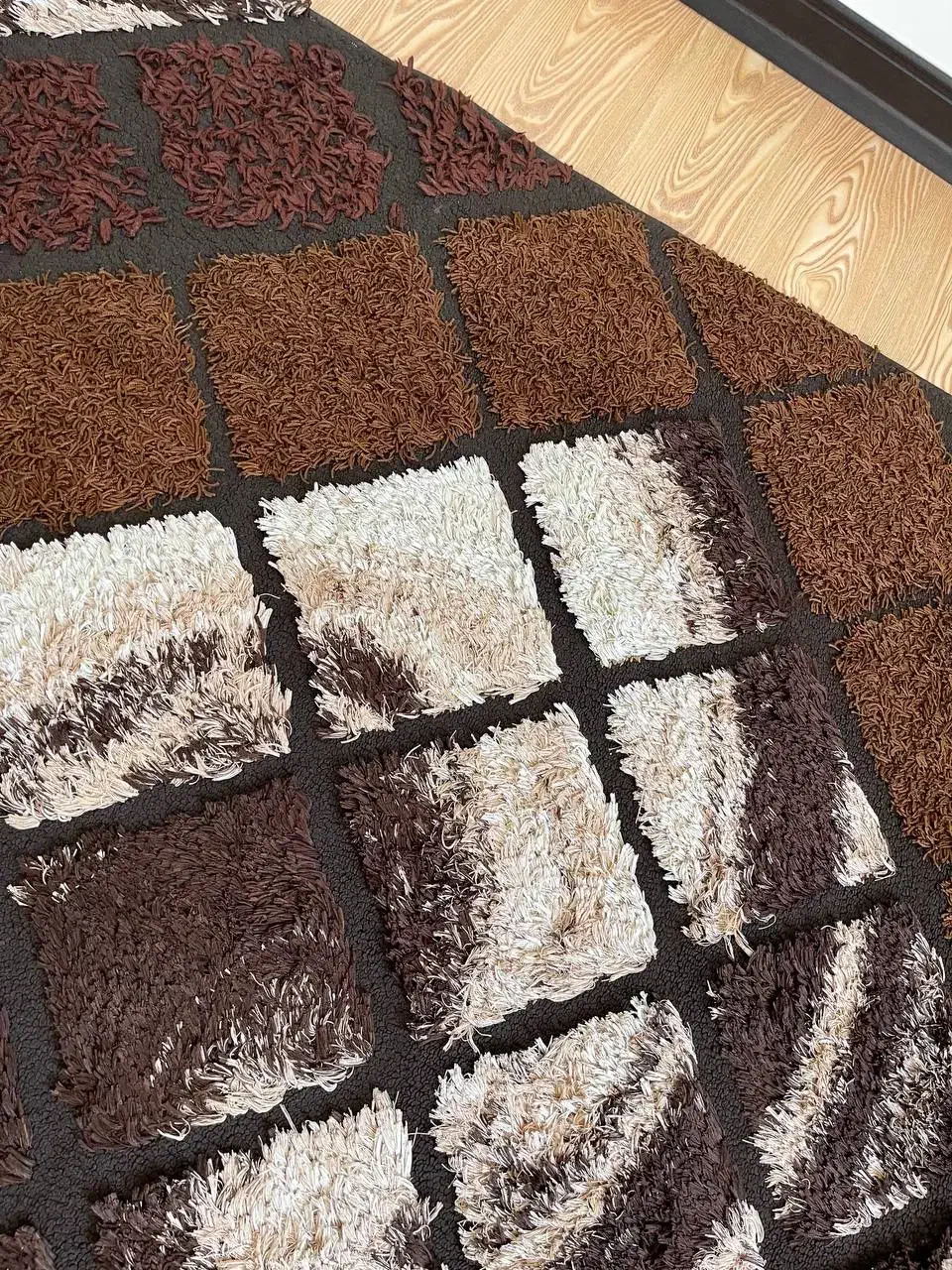 گلیم شش متری پرز بلند|گلیم، جاجیم، گبه|ایلام, |دیوار