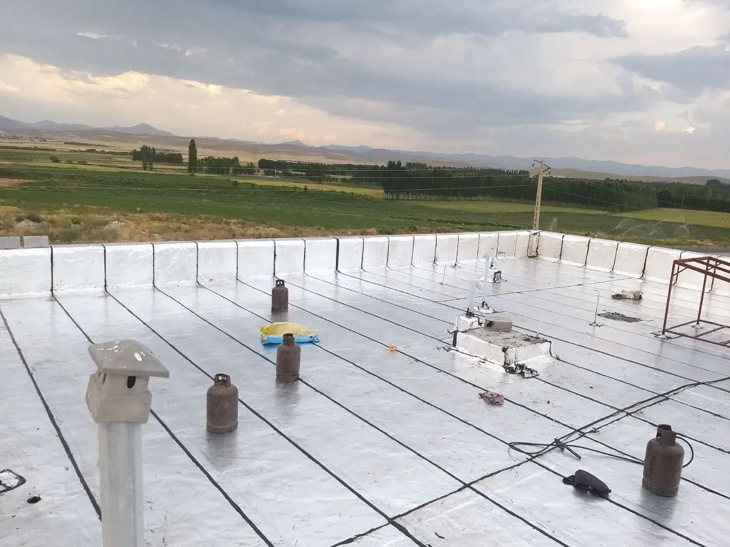 ایزوگام کاری عباسپور|خدمات پیشه و مهارت|میاندوآب, |دیوار