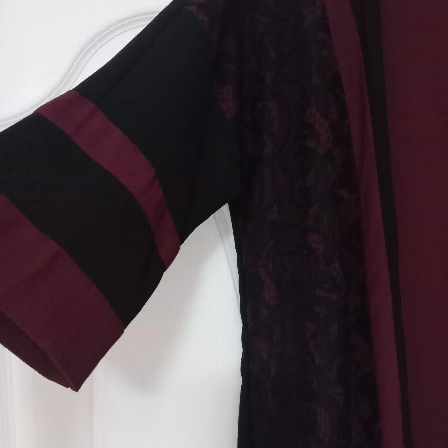مانتو مشکی زرشکی|لباس|دماوند, گیلاوند|دیوار