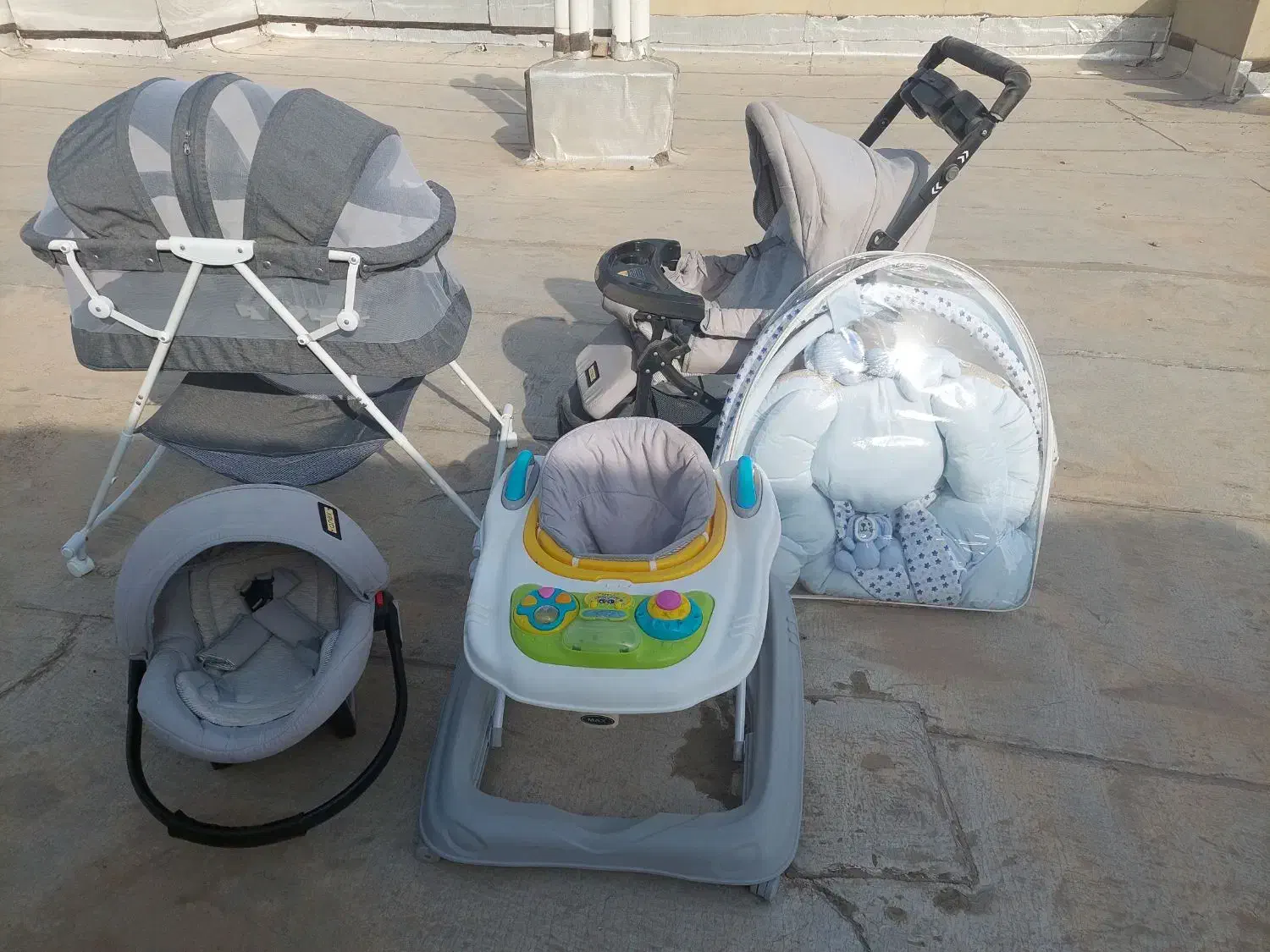 ست کالسکه و گهواره بنیتا دلیجان قیمت توافقی|اسباب و اثاث بچه|کرج, کیانمهر|دیوار