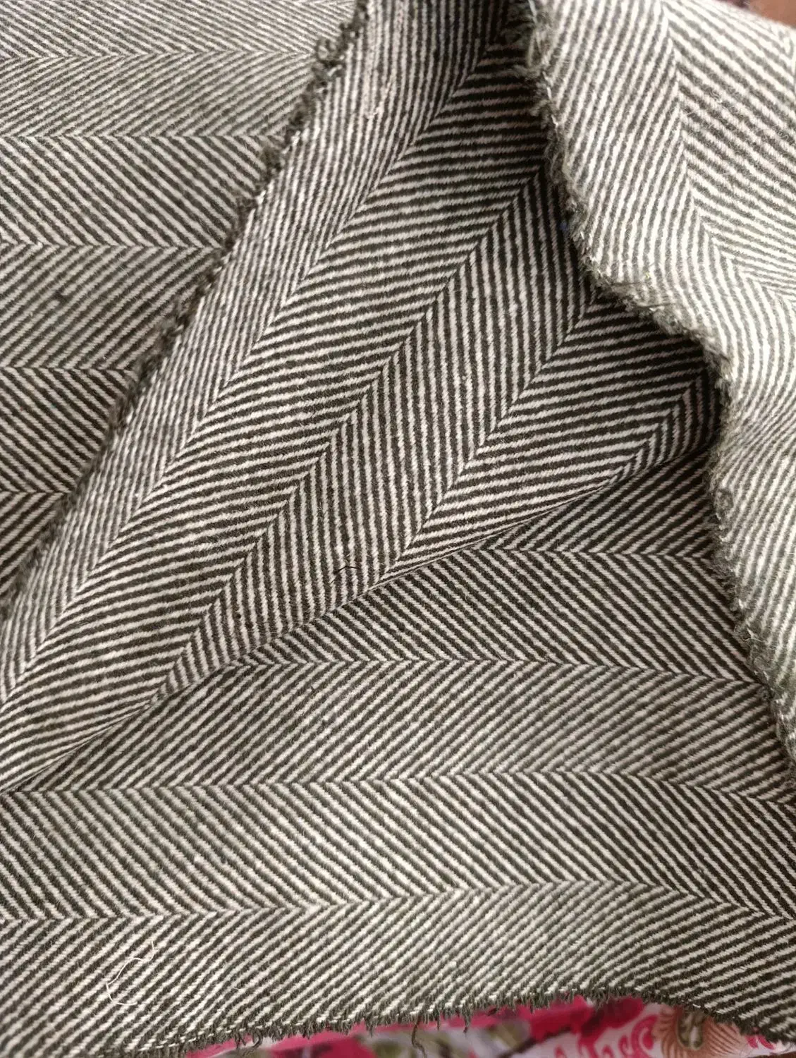 پارچه فوتر جناقی پالتویی|لباس|اشتهارد, |دیوار