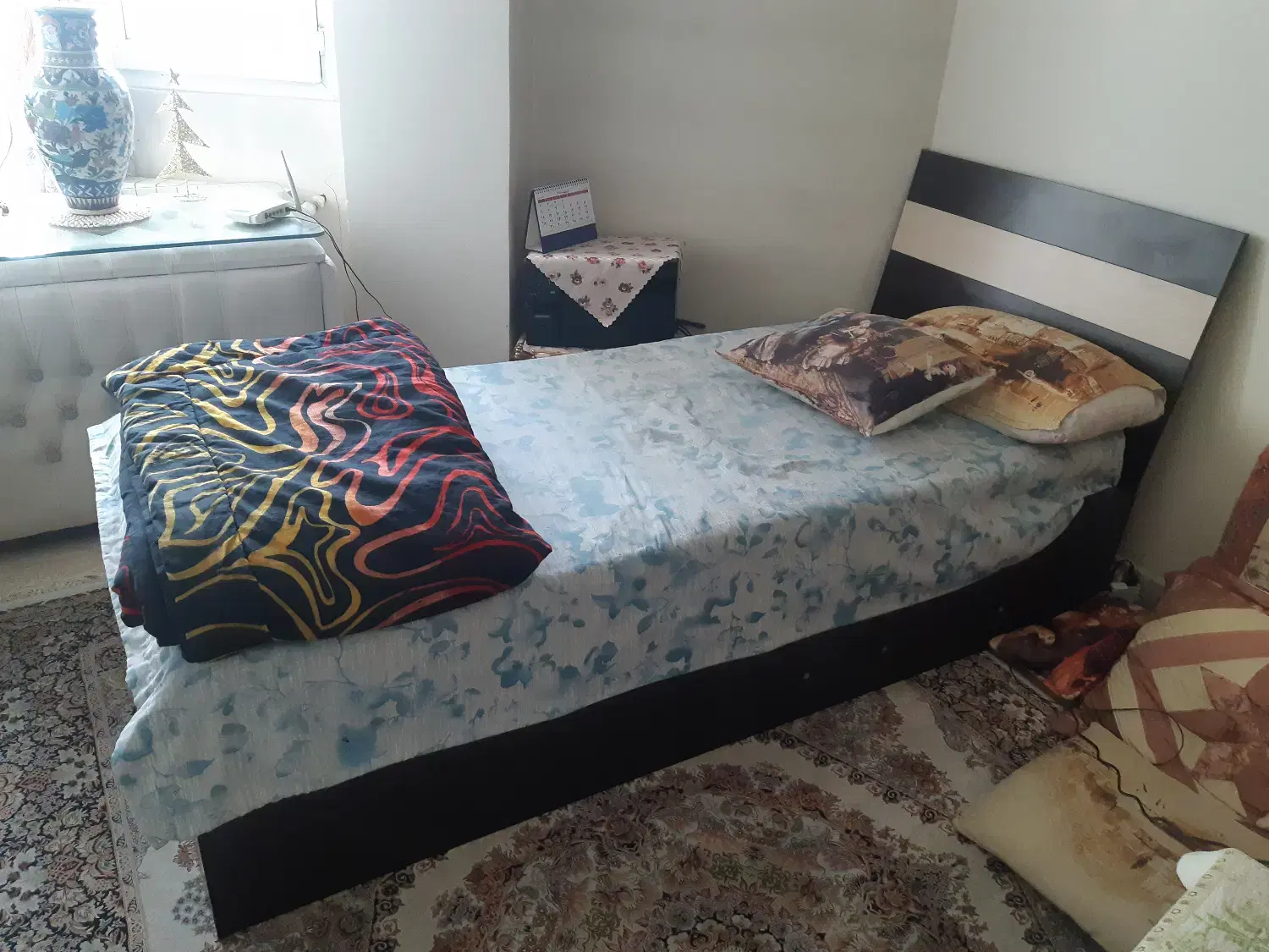 تخت کمجا ( کم جا چوب ) 90*200 با تشک|تخت و سرویس خواب|تهران, باغ فیض|دیوار