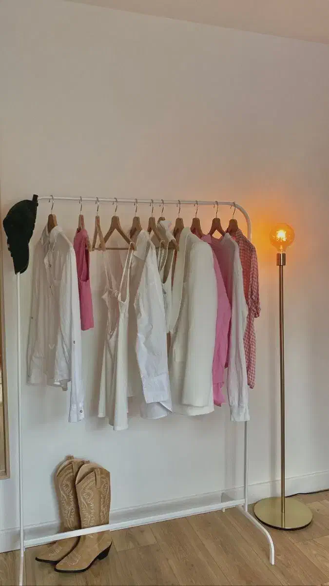 نازلند|لباس|بافق, |دیوار