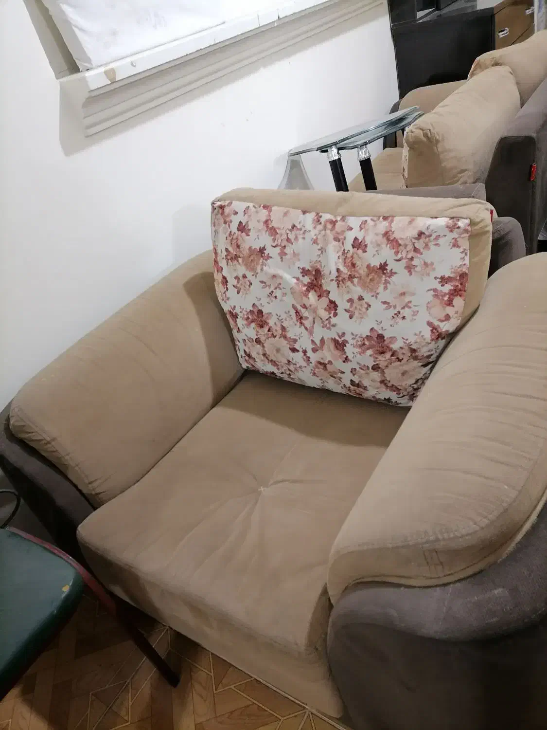 وسایل منزل مفت فوری|مبلمان خانگی و میز عسلی|یزد, |دیوار