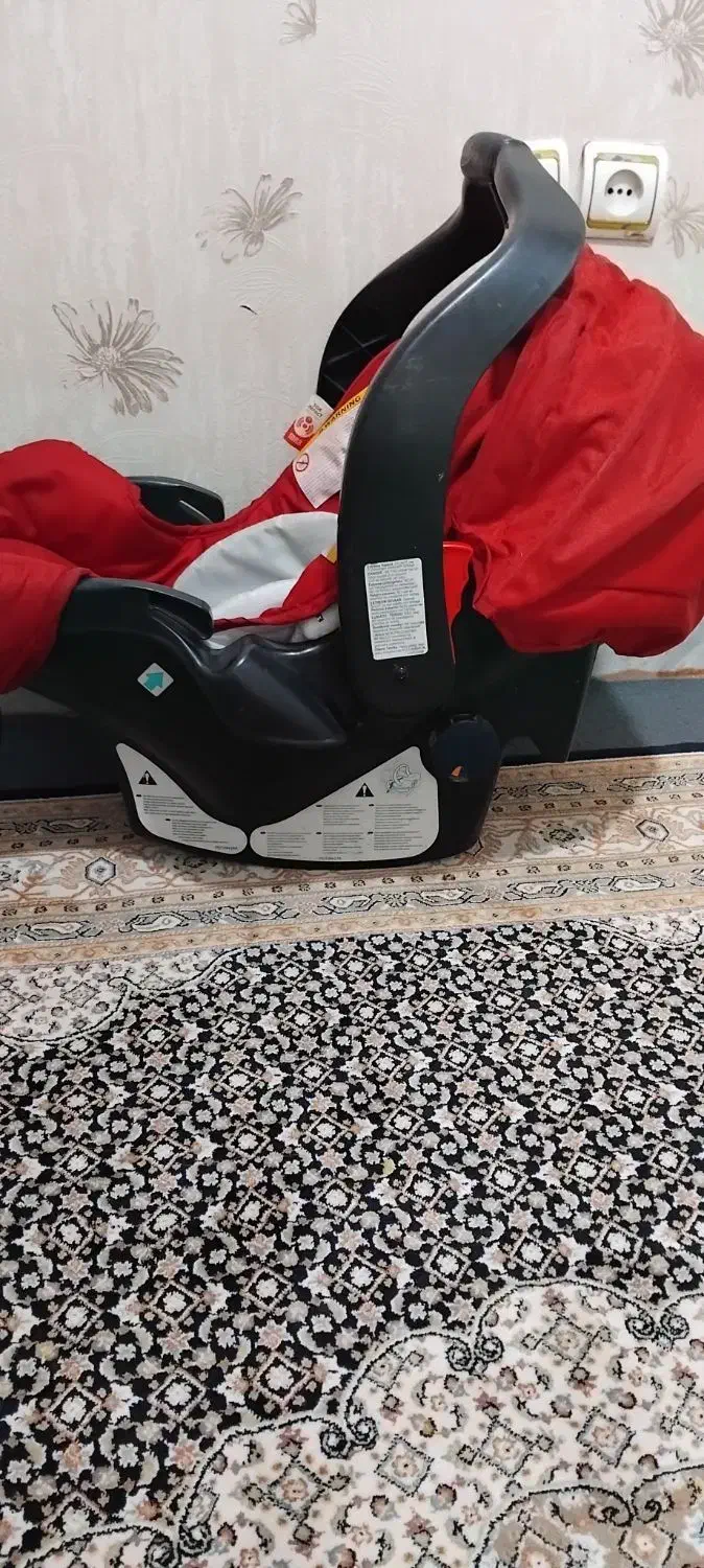 صندلی ماشین و کریر|تخت و صندلی بچه|تهران, چهارصد دستگاه|دیوار