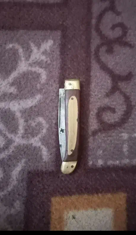 2 عدد چاقوجیبی (قدیمی) فروشی|کلکسیون اشیاء عتیقه|کردکوی, |دیوار