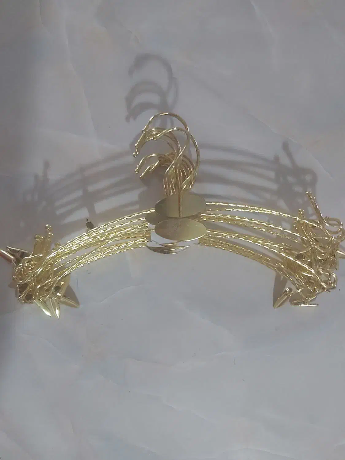 چوب لباسی|بندرخت و رخت‌آویز|مشهد, هفت تیر (نه دره)|دیوار