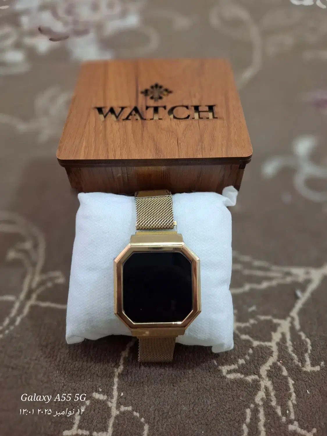 ساعت طرح اژدها|ساعت|جهرم, |دیوار