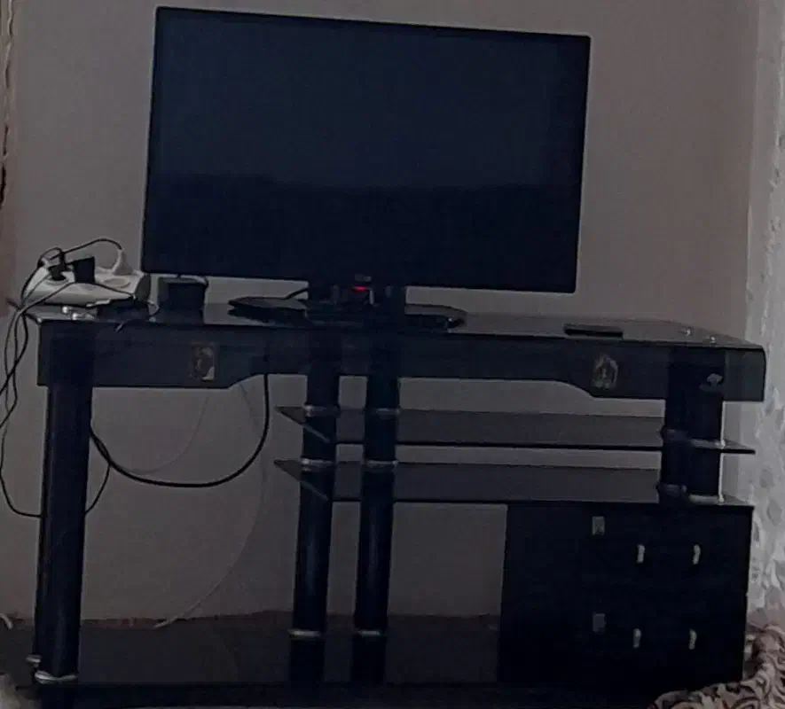 تلویزیون الجی ۳۲اینچ|تلویزیون و پروژکتور|سنقر, |دیوار