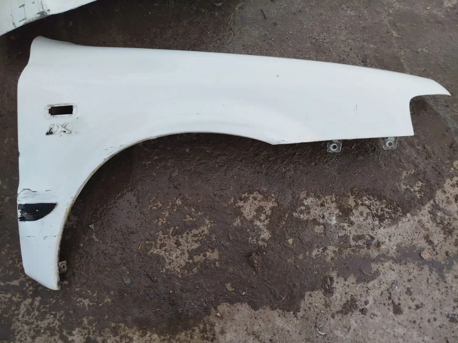 درب سمند و گلگیر راست .شاگرد|قطعات یدکی و لوازم جانبی|سبزوار, میدان بار|دیوار