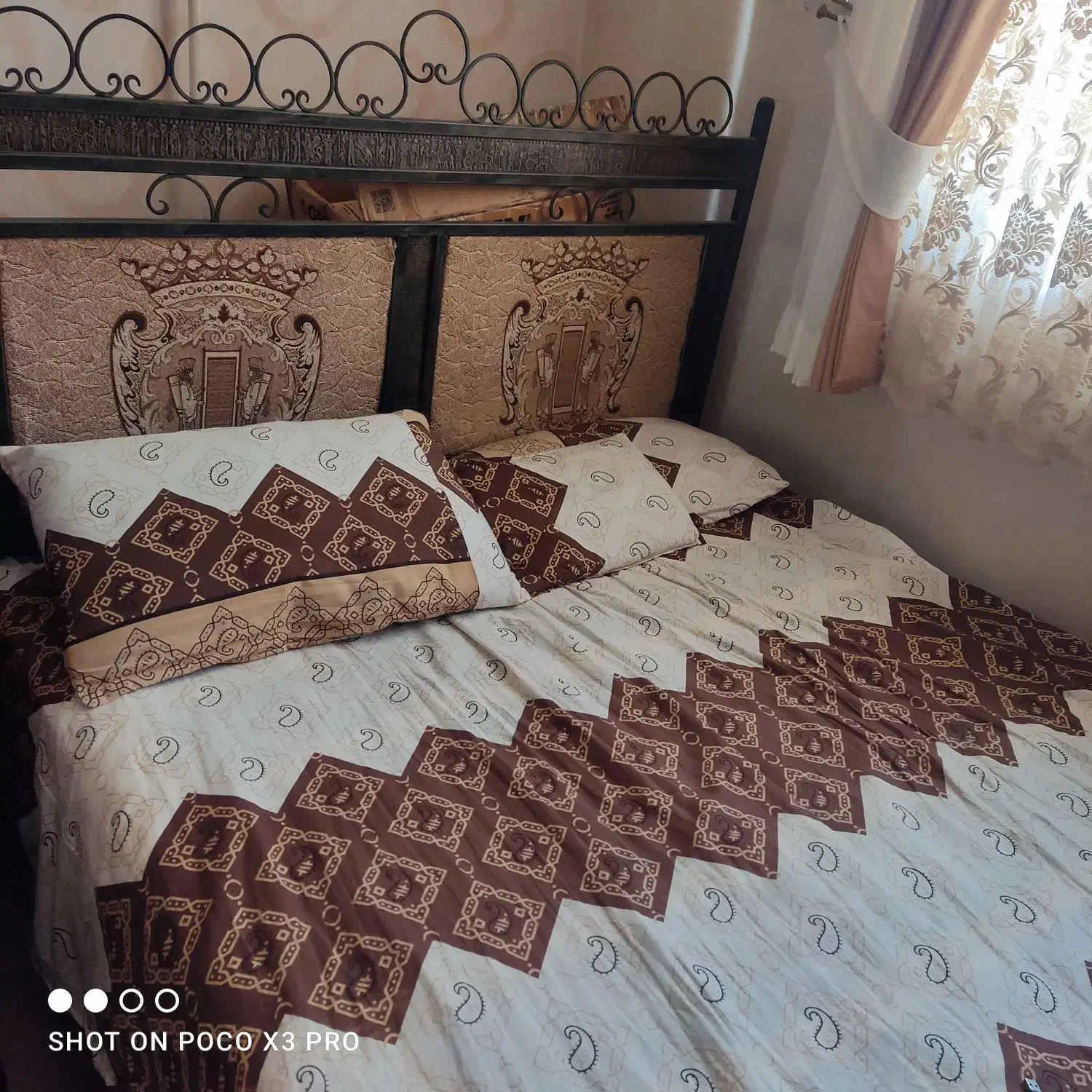 تخت فلزی مدل هخامنشی|تشک تختخواب|رشت, منظریه|دیوار