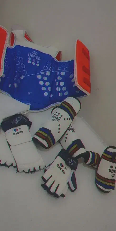 وسایل مبارزه، لباس و کمربند تکواندو|تجهیزات ورزشی|جم, |دیوار